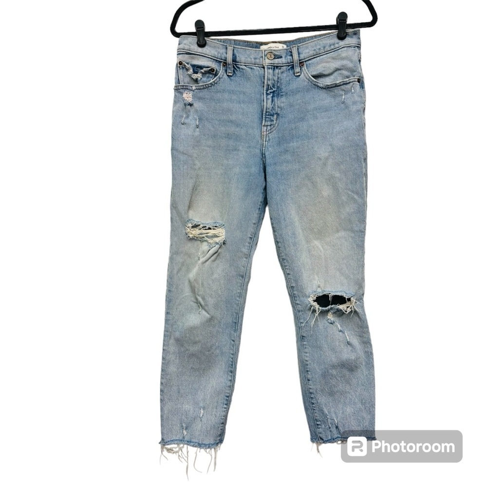 Abercrombie & Fitch Mid Rise Boyfriend Jeans